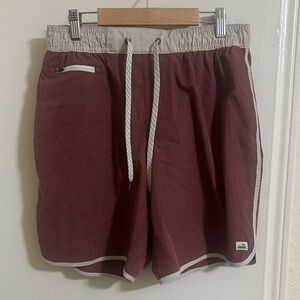 EUC Vuori Banks Shorts Men’s Size Medium 8” Performance Athletic
